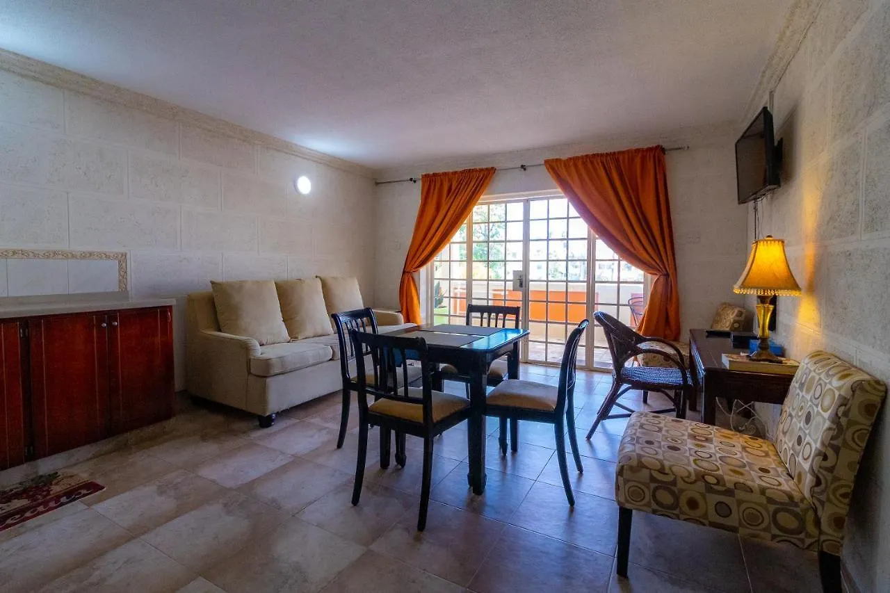 Blr Beach Resort Κράιστ Τσερτς 0*,
