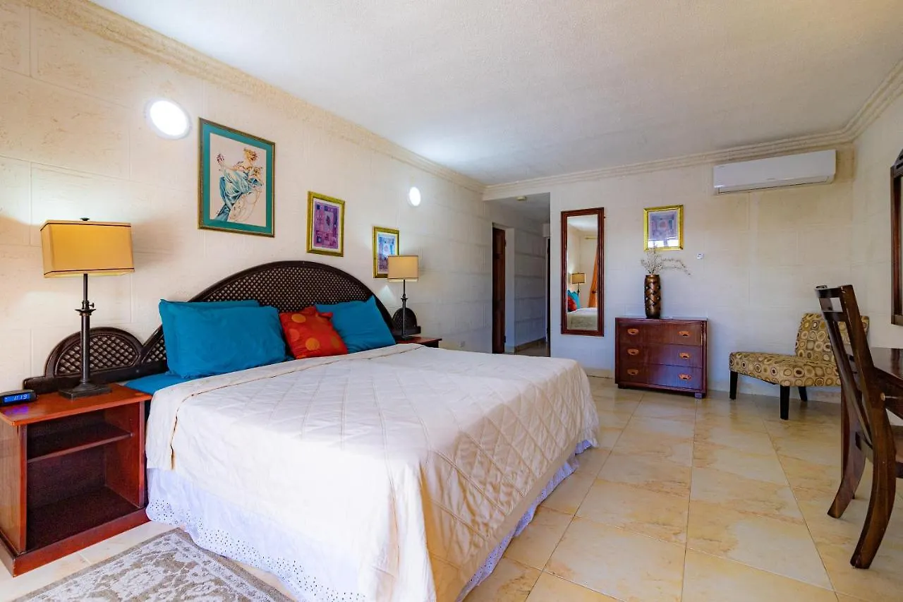 Blr Beach Resort Κράιστ Τσερτς 0*,